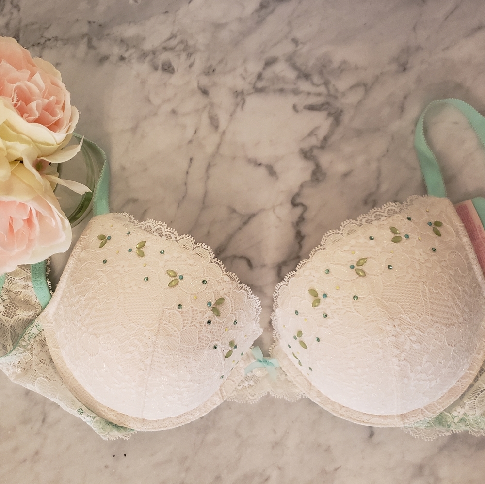 Victoria's Secret lace Sexy bra